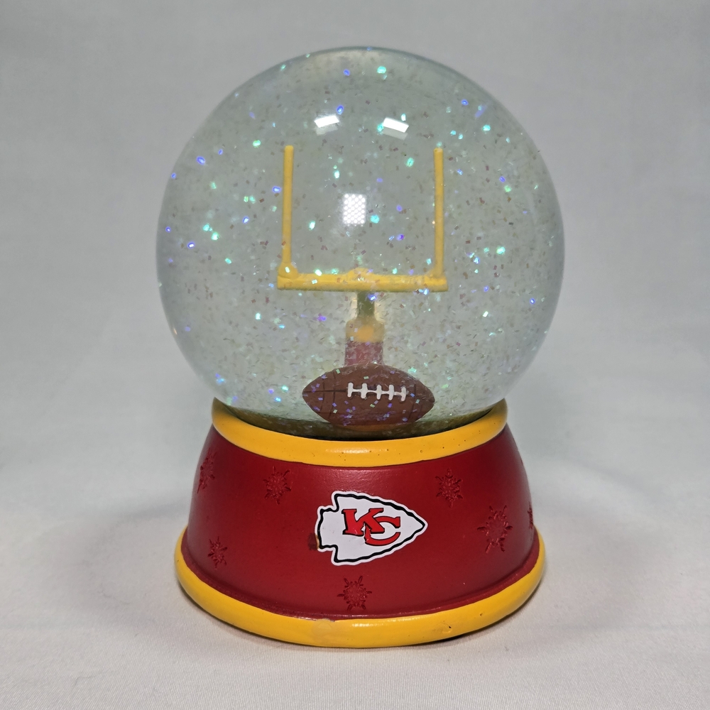 Kansas City Chiefs Goal Post & Football Snow Globe RARE Memory Company